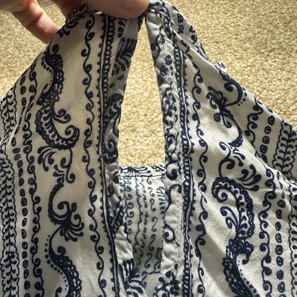 Elegant Navy and White Cold Shoulder Blouse - Picture 6 of 7